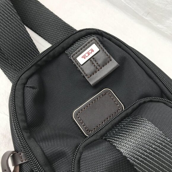 TUMI SLING BAG In black - Picture 2 of 10